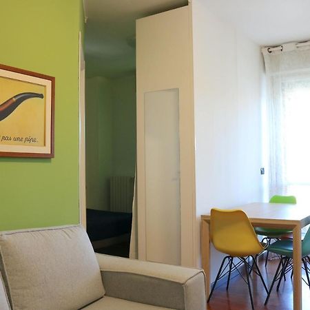 Happy Flat With Terrace Apartment Milan Bagian luar foto
