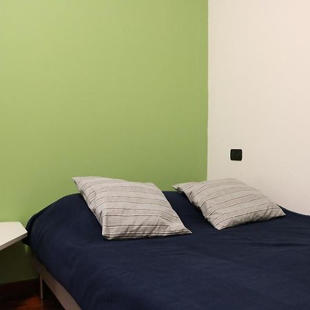 Happy Flat With Terrace Apartment Milan Bagian luar foto