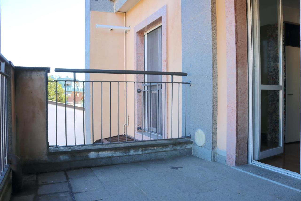 Happy Flat With Terrace Apartment Milan Bagian luar foto